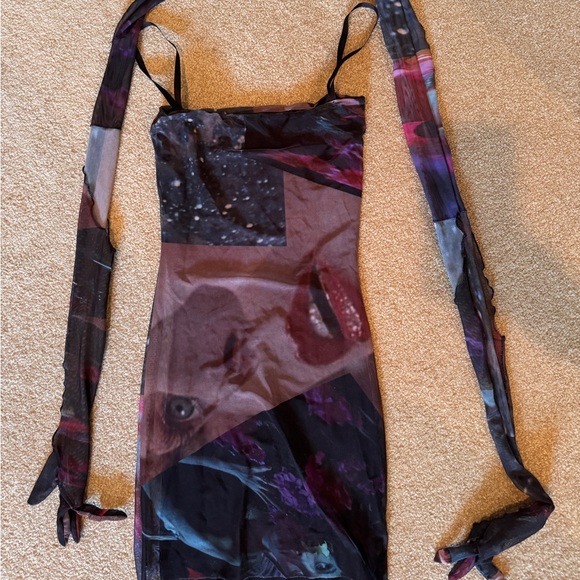 Aune Collections Mini Dress & Gloves XS - Picture 1 of 6